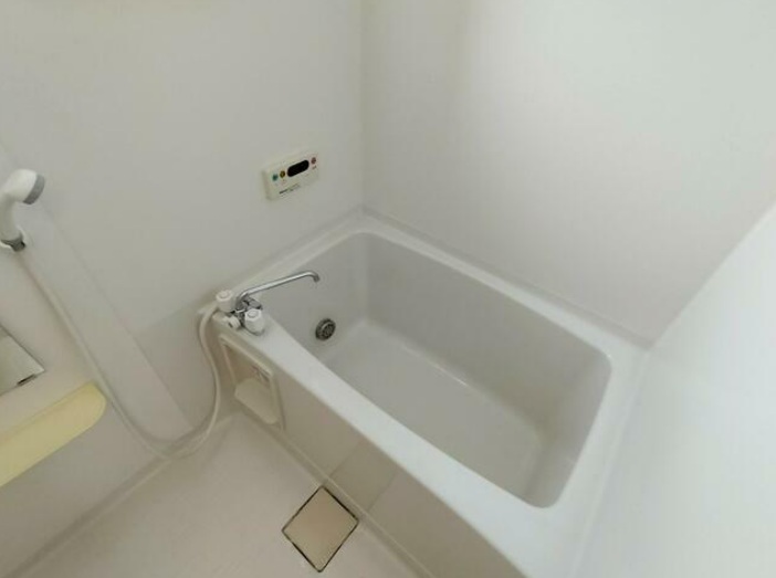 バス・シャワールーム　同物件の別部屋写真です。