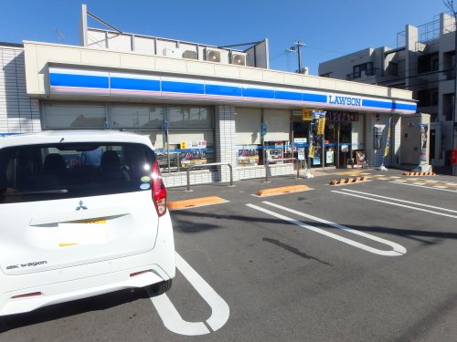 コンビニ　ローソン　青木町店（コンビニ）まで221m