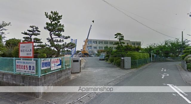 小学校　磐田市立豊浜小学校（小学校）まで2639m