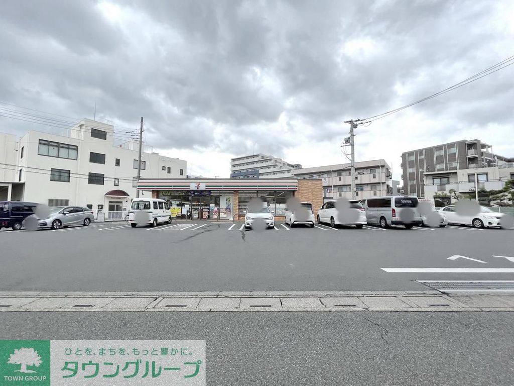 コンビニ　セブン-イレブン さいたま鹿手袋店（コンビニ）まで630m