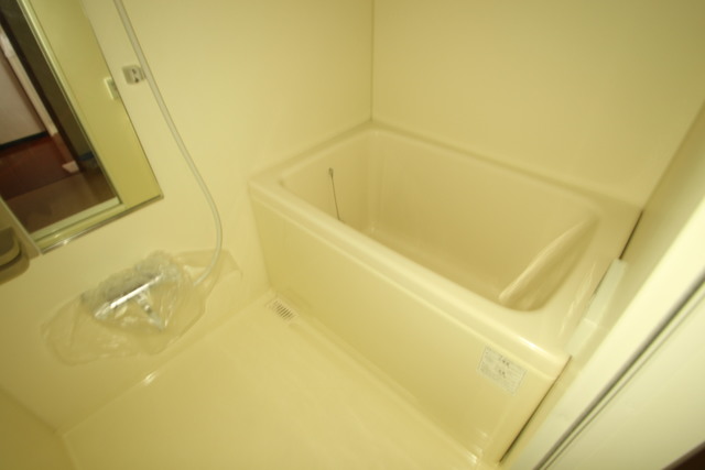 バス・シャワールーム　別部屋参考写真