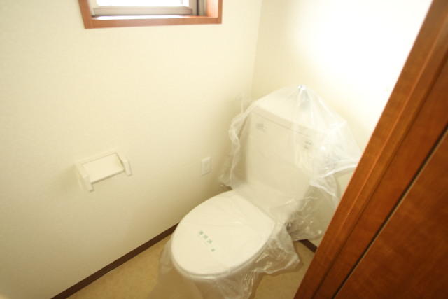 トイレ　別部屋参考写真