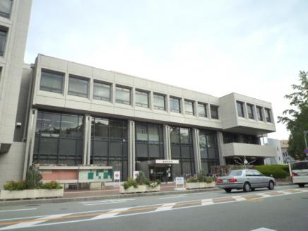 役所　池田市役所（役所）まで284m