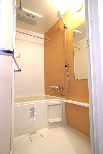 バス・シャワールーム　※写真は同タイプ住戸です。