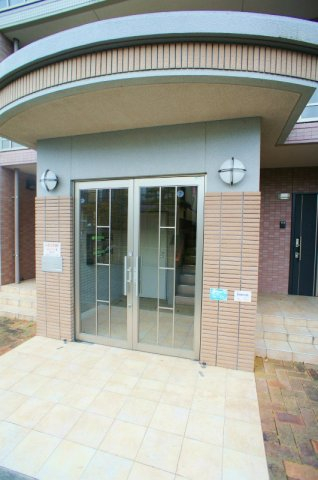 エントランス　建物の内部です