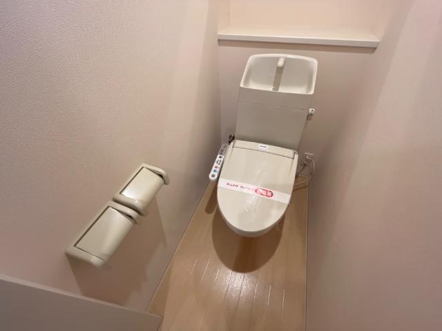 トイレ　シャワー付トイレ
