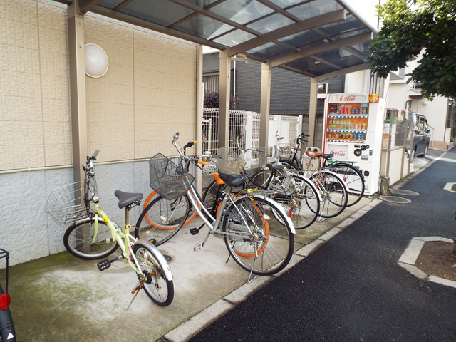 その他共有部分　★屋根付駐輪場★（空き状況・使用料等詳細はご確認下さい）