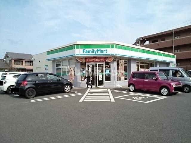 コンビニ　ファミリーマート 大分明治北店（コンビニ）まで424m