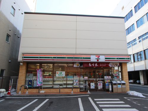 コンビニ　セブンイレブン 北区田端新町3丁目店（コンビニ）まで152m