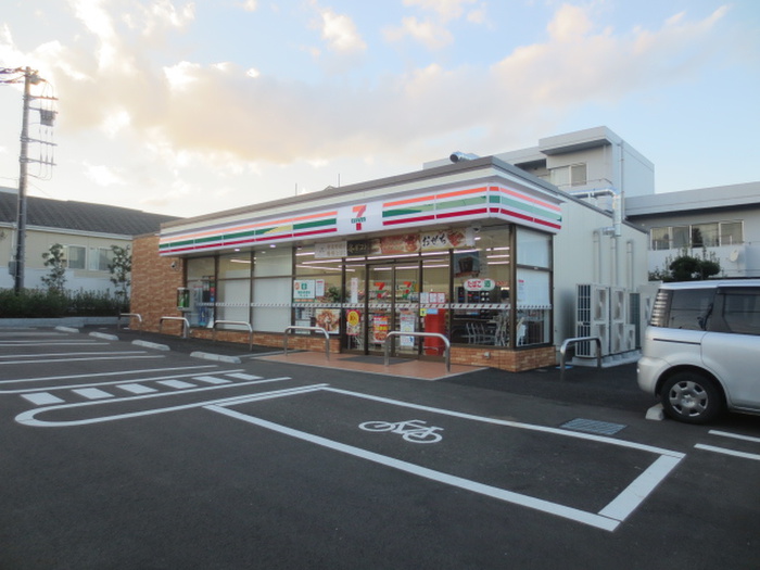 コンビニ　セブンイレブン 藤沢湘南台6丁目店（コンビニ）まで155m