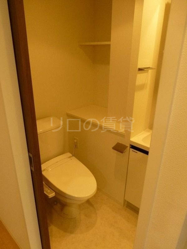 レジディア蒲田IVのトイレ写真