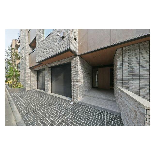 エントランス　積水ハウス施工の賃貸住宅「シャーメゾン」～ケーズコート下目黒