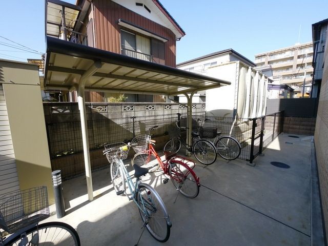 その他共有部分　★屋根付き駐輪場★