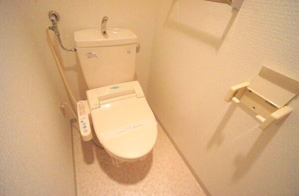 トイレ　☆ウォシュレット完備☆