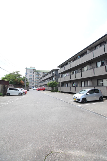 駐車場　駐車場☆