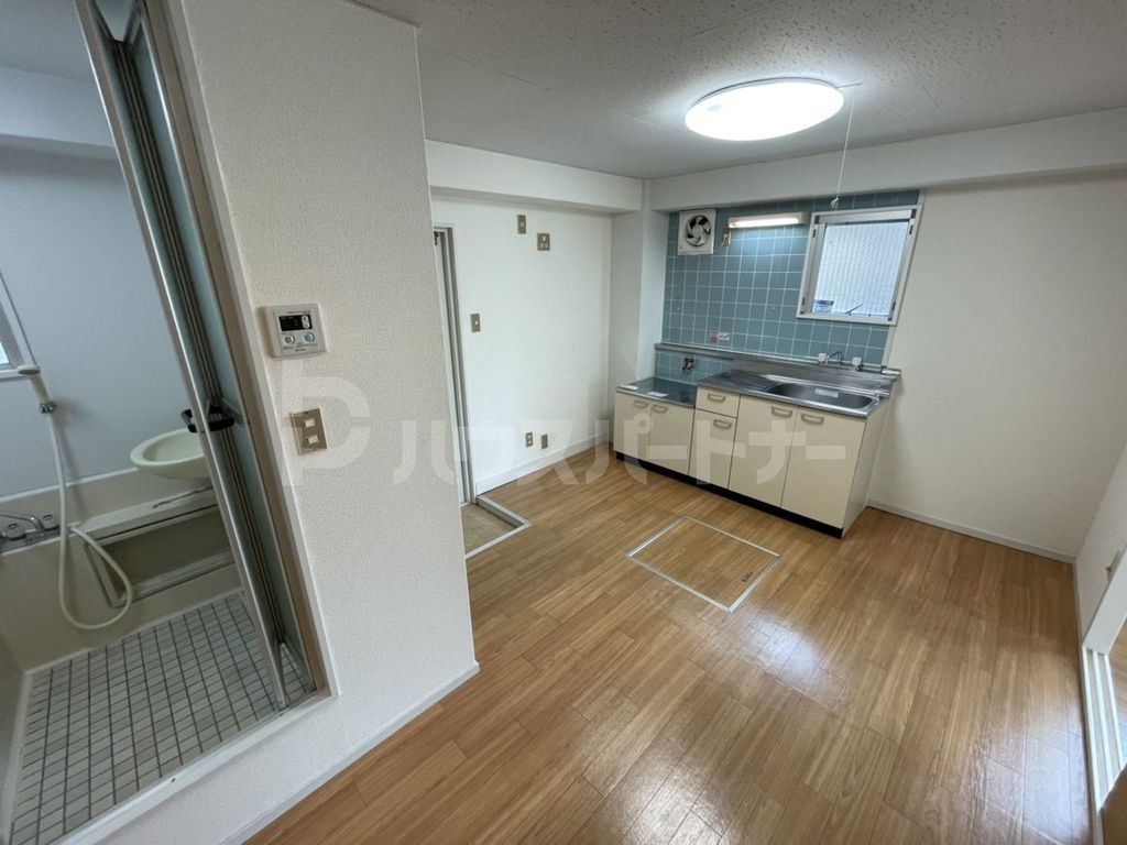 マンション戸部の居間写真