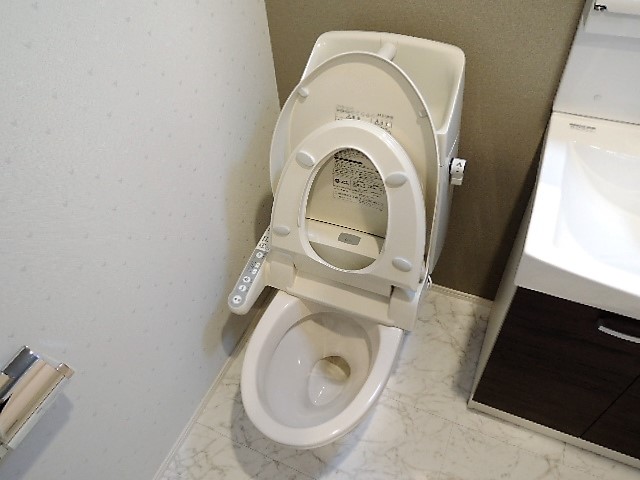 東京メトロ東西線 浦安駅 徒歩5分 3階建 築11年のトイレ写真