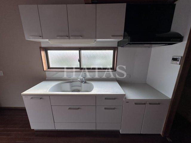 キッチン　同物件別部屋です