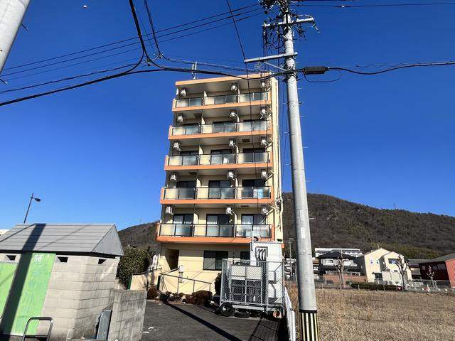 建物外観　エレベーター完備のマンションです