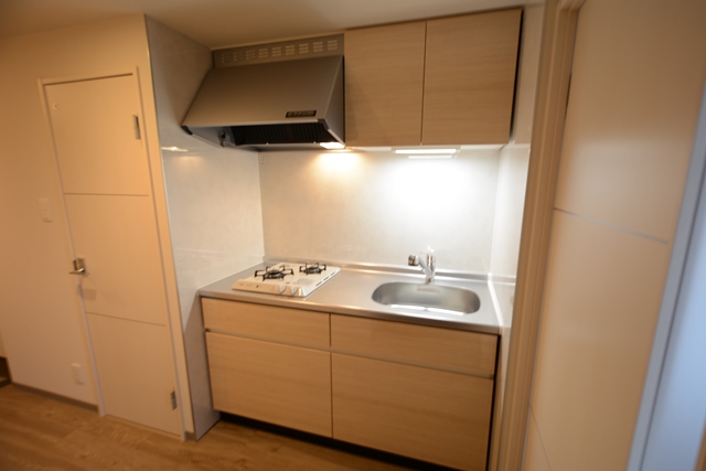 キッチン　2口ガスコンロ付きのシステムキッチンです♪