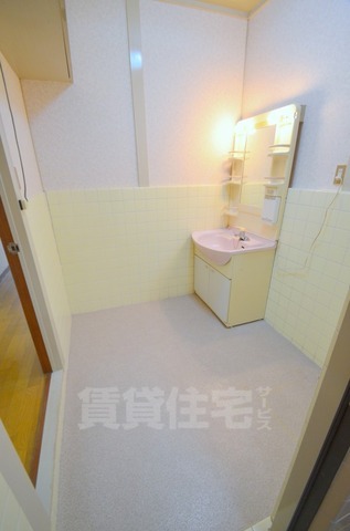 松生町12-4貸家の内装写真