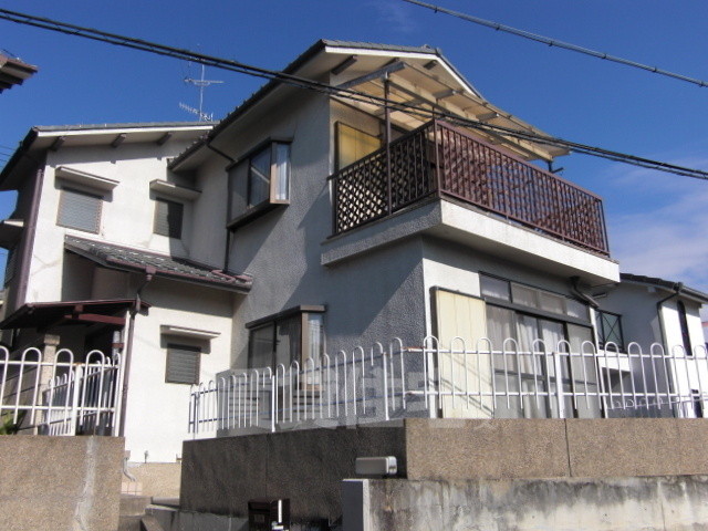 松生町12-4貸家