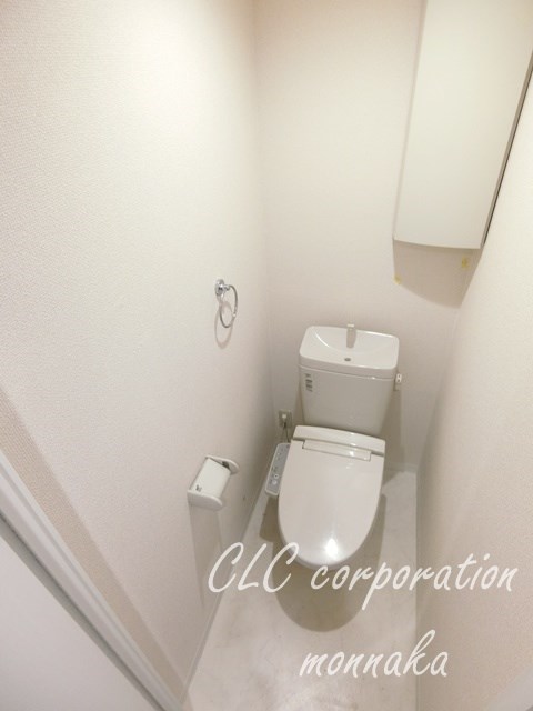 都営大江戸線 門前仲町駅 徒歩7分 5階建 築12年のトイレ写真