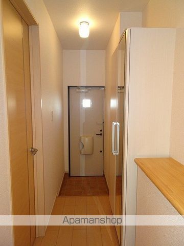 都営新宿線 篠崎駅 徒歩15分 2階建 築15年の玄関写真