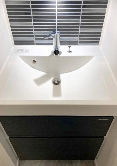 洗面設備　※写真は同タイプ住戸です。