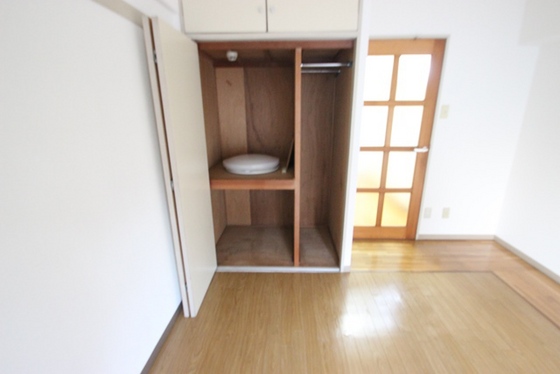 収納　※別号室の写真です