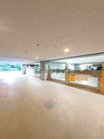 駐車場　パークホームズ文京小石川ヒルテラス