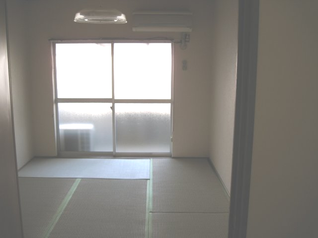 ハイツ近藤の居間写真