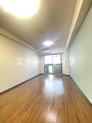 地下鉄御堂筋線 新大阪駅 徒歩7分 16階建 築38年の内装写真