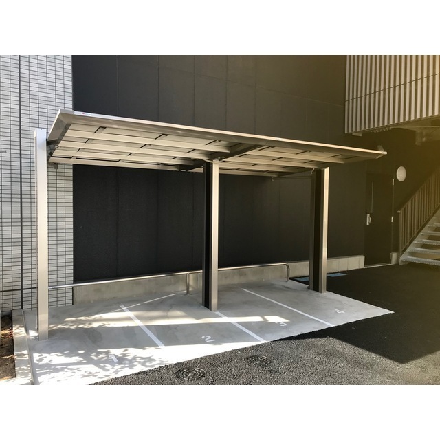 駐車場　バイク置場