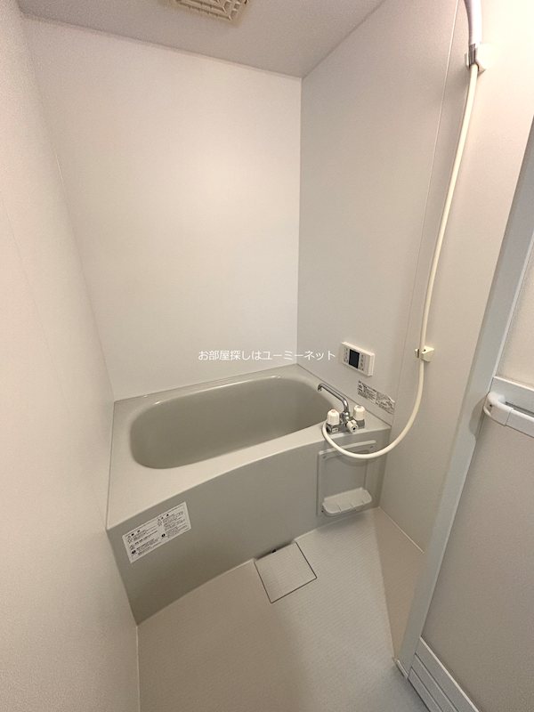 バス・シャワールーム　※106号室の画像。現況と相違がある場合は、現況優先
