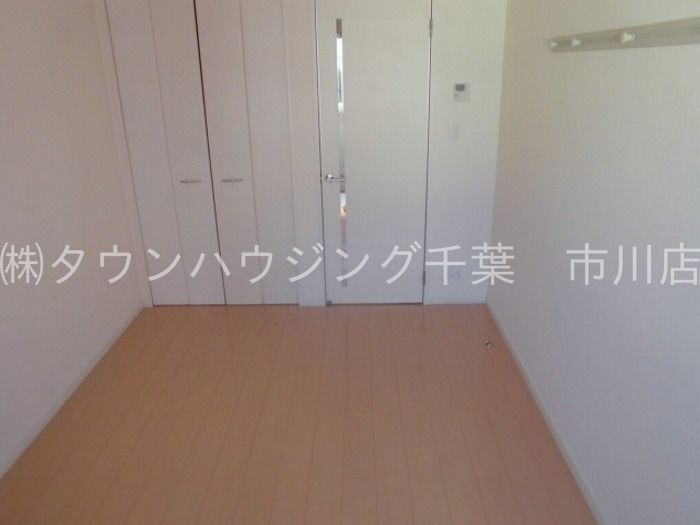 オーガスタ篠崎の居間写真