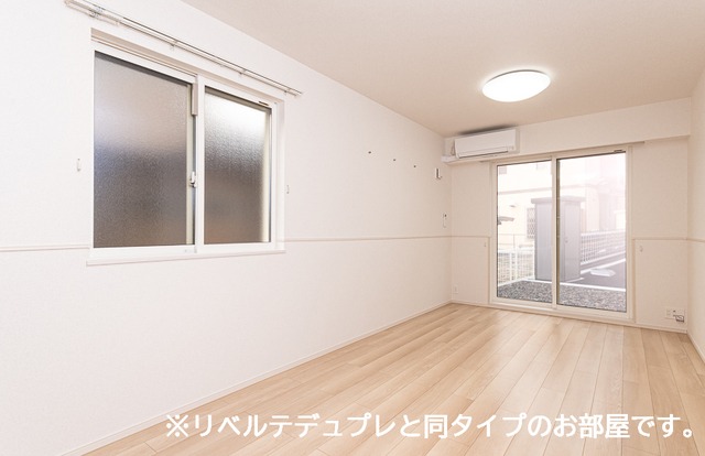 居室・リビング　同型イメージ