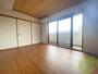 その他部屋・スペース　６．０帖の寝室になります。伸び伸び出来そうですね。