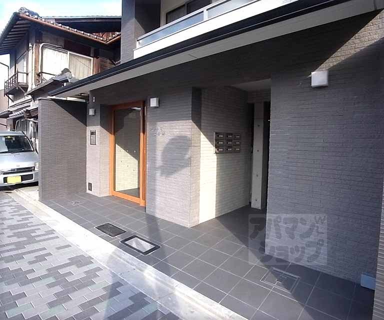 ジュネス二条城の外観写真
