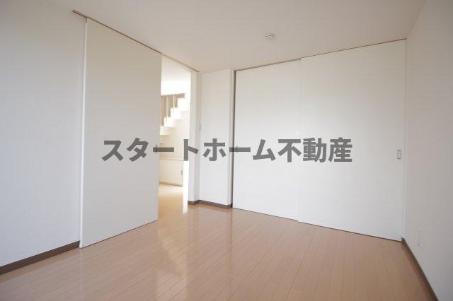居室・リビング　スタンダードな洋室です