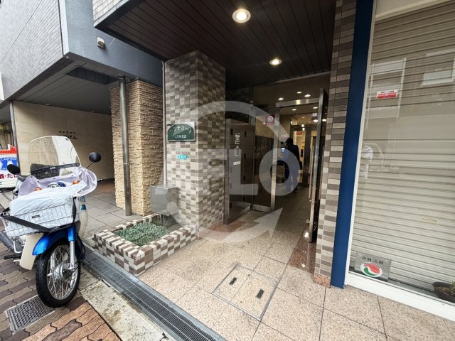 エントランス　レジナコート　エントランス