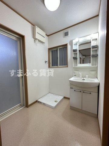 洗面設備　同仕様