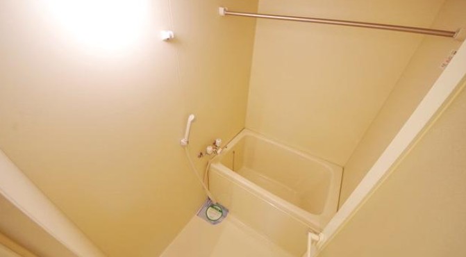 バス・シャワールーム　※別部屋参考写真