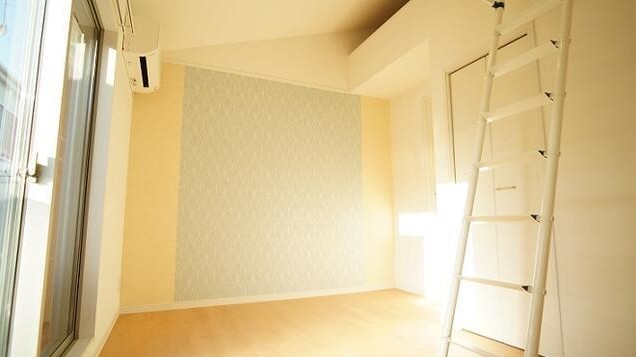 居室・リビング　明るい室内