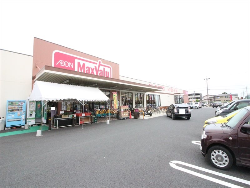 【豊川市八幡町のアパートのスーパー】