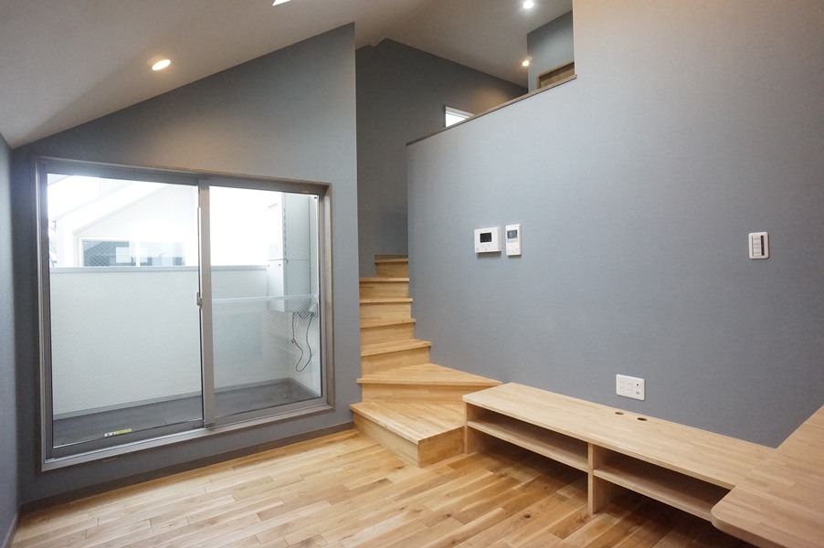 その他部屋・スペース　スキップフロア５.８帖のスペースです！クローゼット無し！