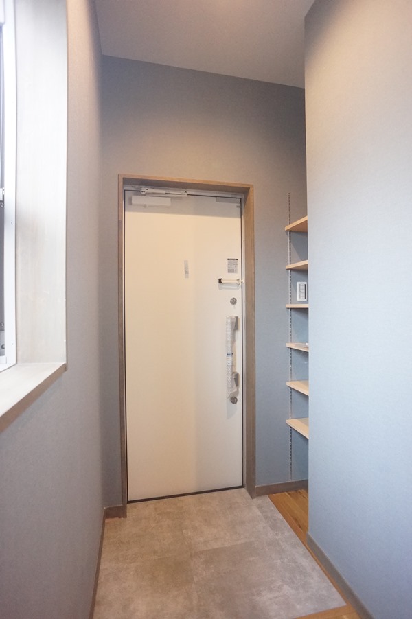 玄関　シューズBOXあります！ダブルキーロック仕様！