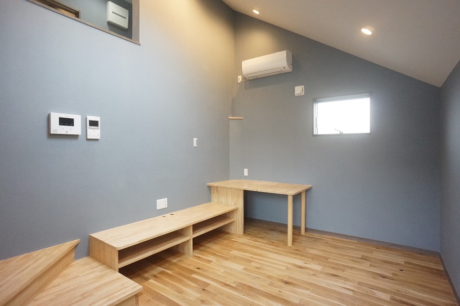 ショッピングセンター　無印良品MUJI　comホテルメトロポリタン鎌倉店（ショッピングセンター）まで679m