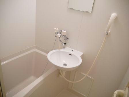 バス・シャワールーム　浴室乾燥機付き