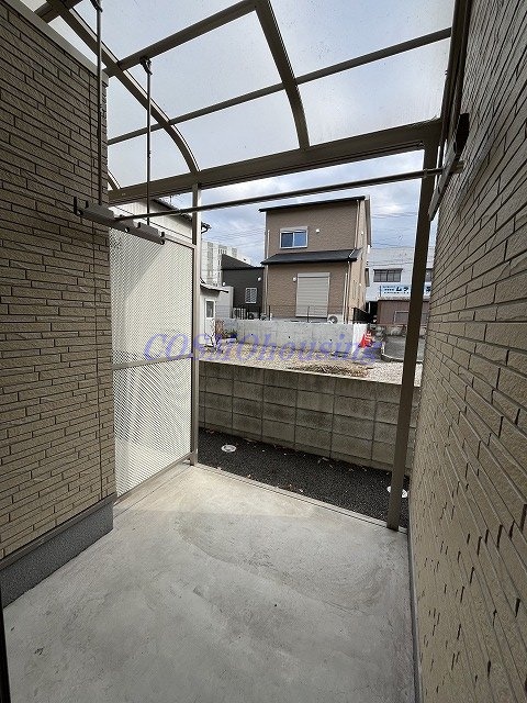 バルコニー　1階テラス・2階バルコニー